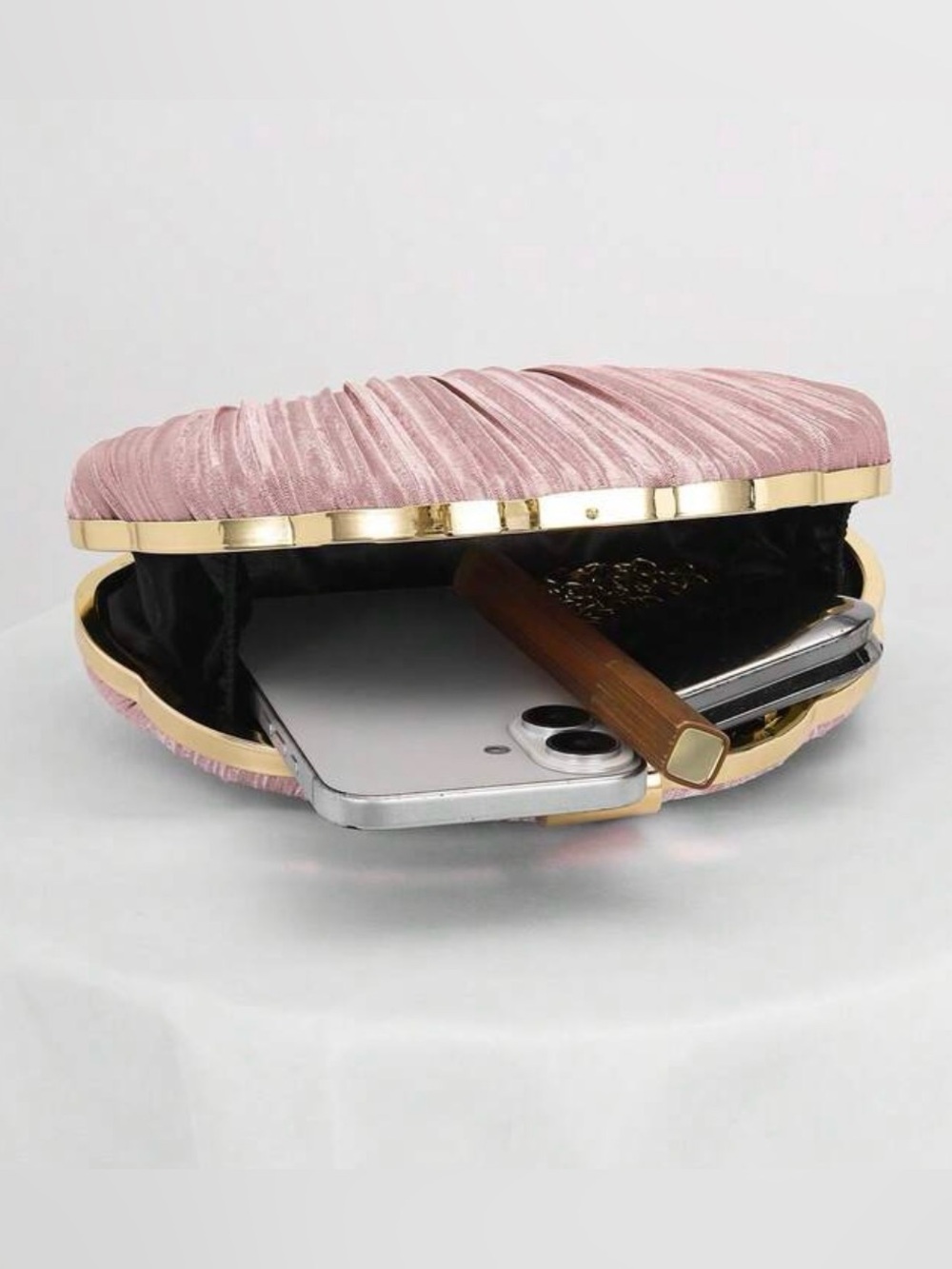 Pink Shell Clutch Bag - Picture 3 of 6
